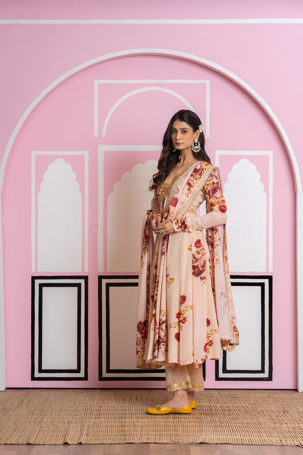 chiffon anarkali dress Women's White Chiffon Anarkali Dress (1Pc) M